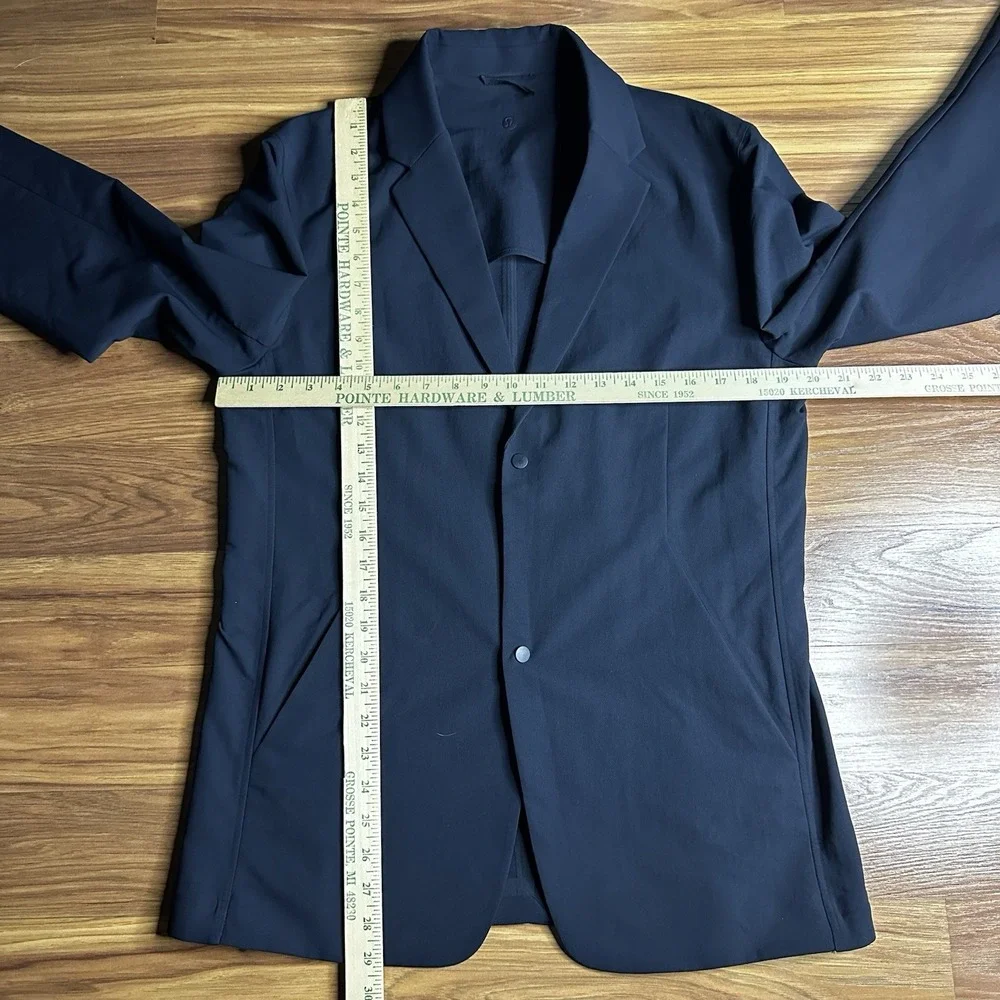 Lululemon New Venture Blazer Mens Medium Navy Water Repellent Stretch Jacket